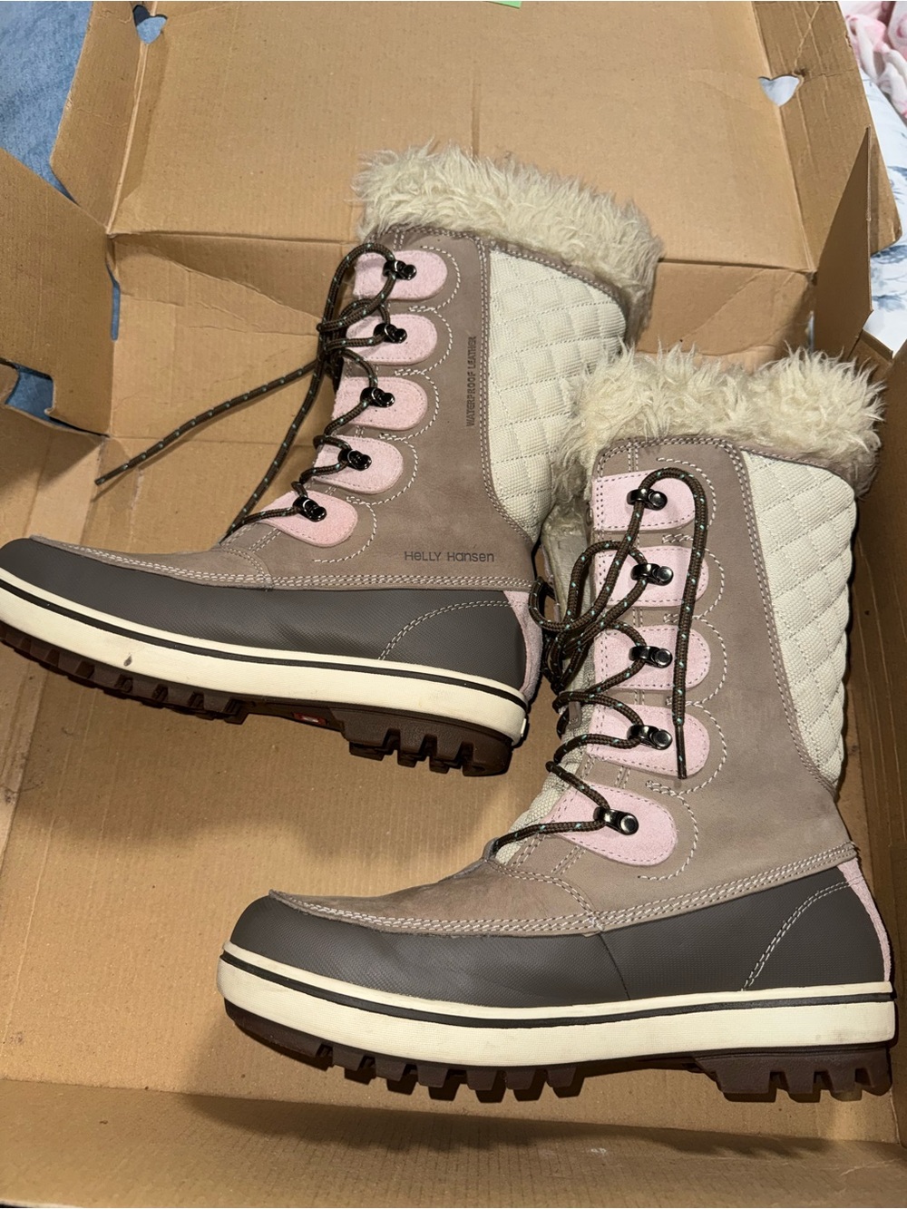 Helly Hansen Taupe, Pink & Cream Insulated Winter Lace-Up Boots